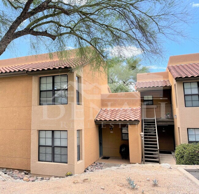 Foto del edificio - 6651 N Campbell Ave