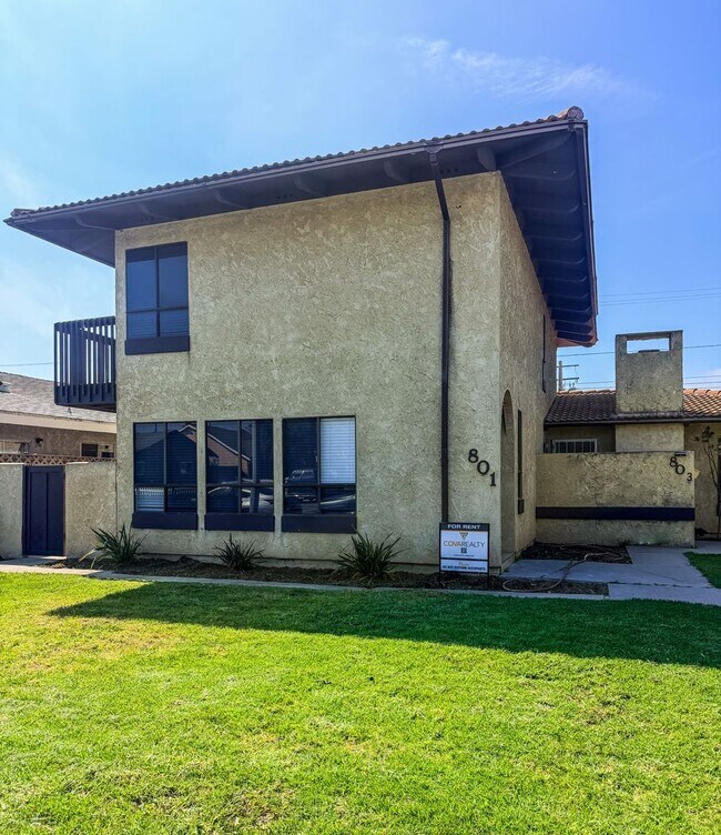 Building Photo - 801-803 N M Street