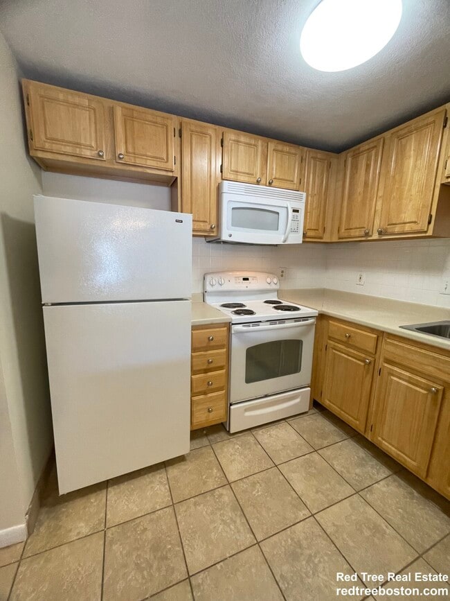 Photo - 245 Main St Apartment