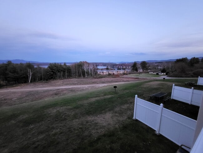 Building Photo - Cedar Lodge 204