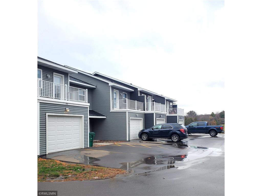 Foto principal - 303 S Wasson Ln