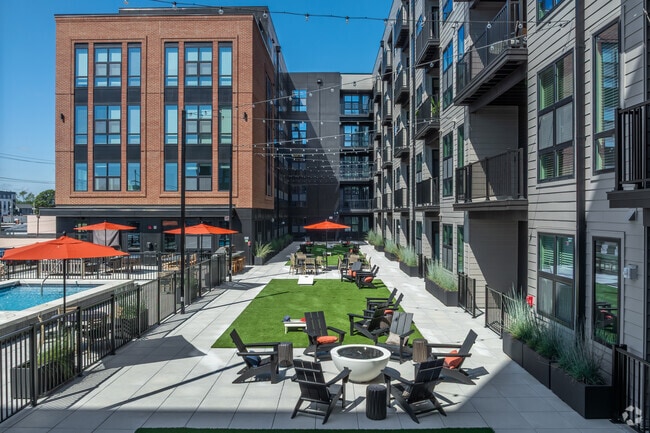 2nd Floor Outdoor Pool & Courtyard - Fifth x Northwest