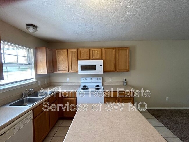 Building Photo - 1017 N 25th St