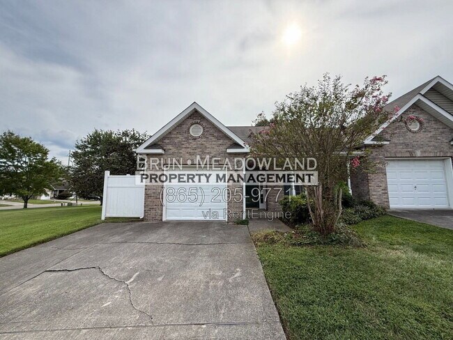 Building Photo - 1555 Ellery Ln