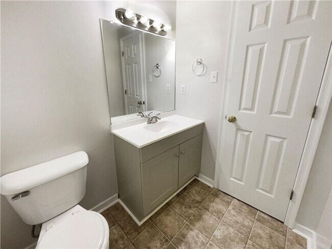 Foto del edificio - 3 Bed 2.5 Bath Home-Ashbrook Subdivision-W...