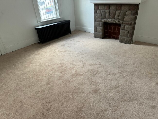 Photo - 214 Seneca St House