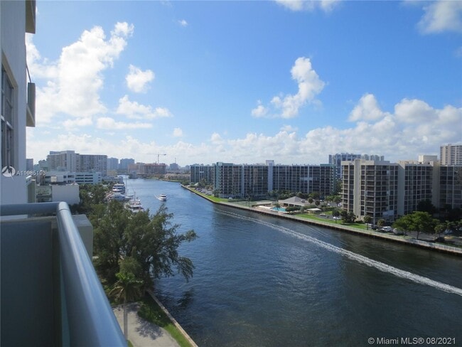 Building Photo - 3000 S Ocean Dr