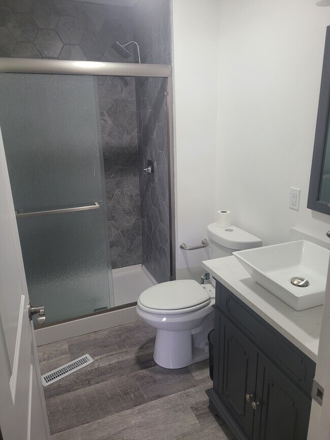 Foto del edificio - 4921 Rhode Island Ct.