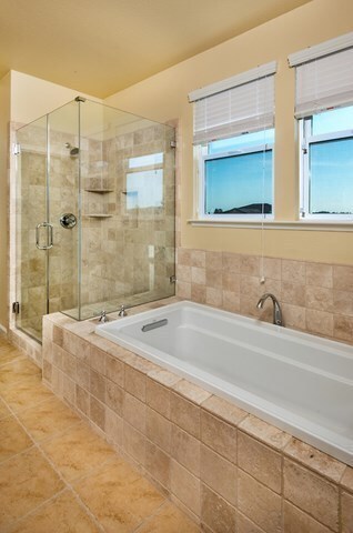 Foto del edificio - Gorgeous Rincon Valley Home ~ Built in 201...