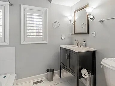 Foto del edificio - 3 bedroom in Chicago IL 60614
