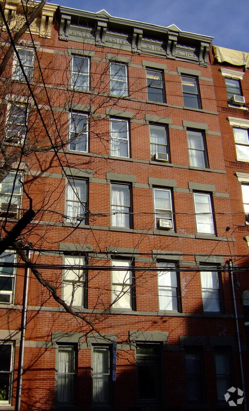 Foto del edificio - Del Forno Apartments
