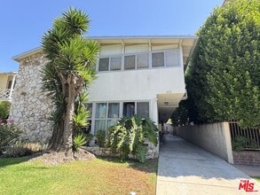 Building Photo - 226 S Gale Dr