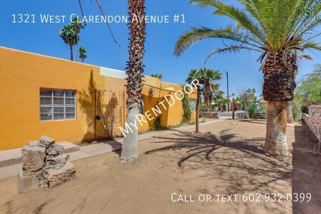 Building Photo - Charming and Cozy 2-Bedroom Gem in Central...