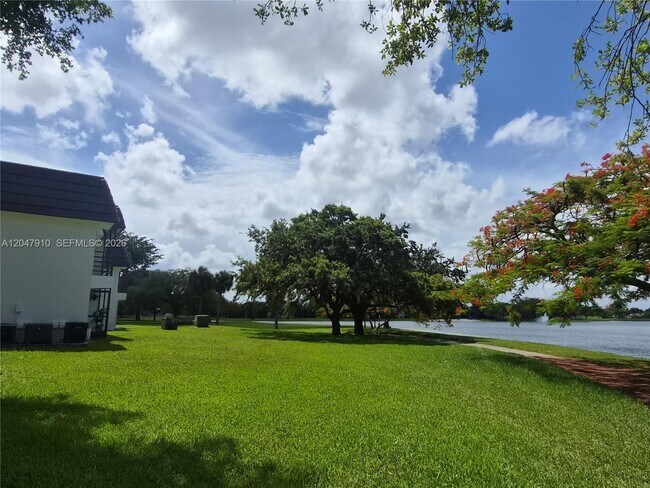 Foto del edificio - 14913 SW 104th St