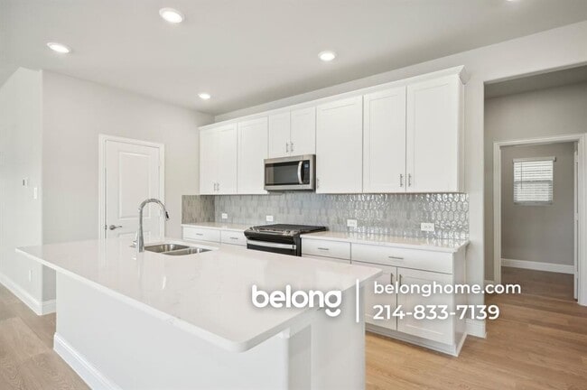 Building Photo - 611 Marigold Hl Wy