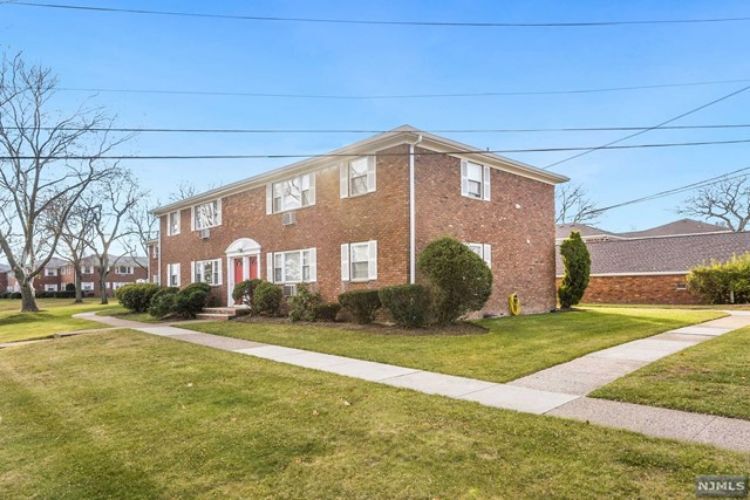 Primary Photo - 1289B Valley Rd