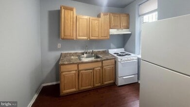 Building Photo - 1235 W Hazzard St