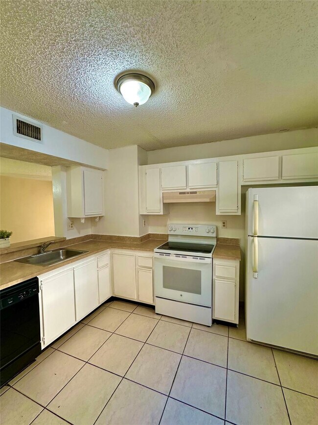 Foto del edificio - 12165 Royal Palm Blvd