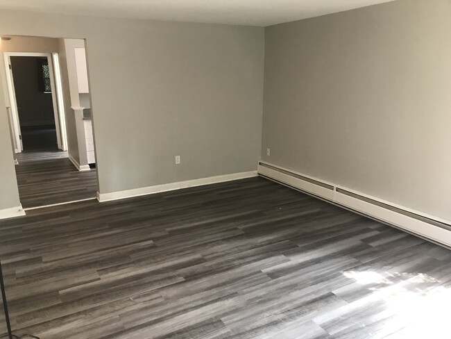 Foto del edificio - 5650 Macey Ave
