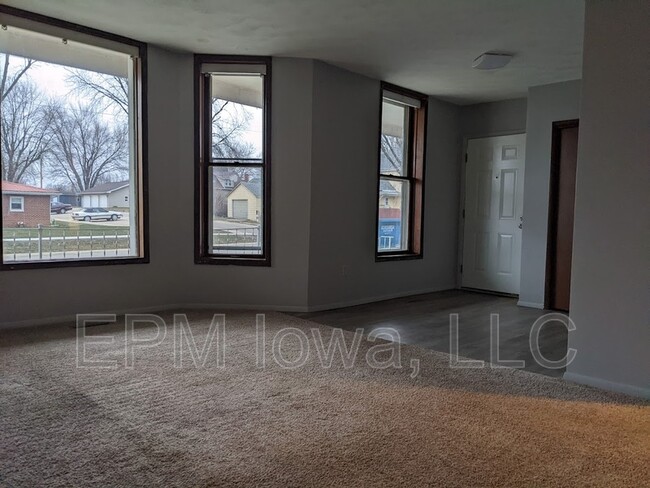 Foto del edificio - 304 1st St SE