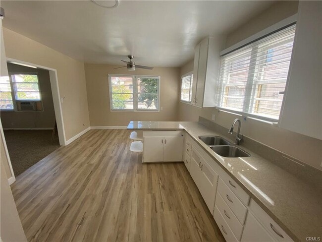 Kitchen - 1611 S Atlantic Blvd