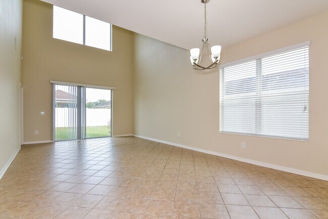 Building Photo - 8322 Deerland Bluff Ln