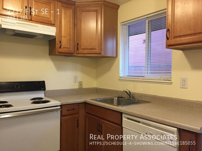 Foto del edificio - 2217 F St SE