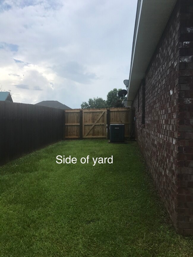 Building Photo - 14870 E Shadow Creek Dr