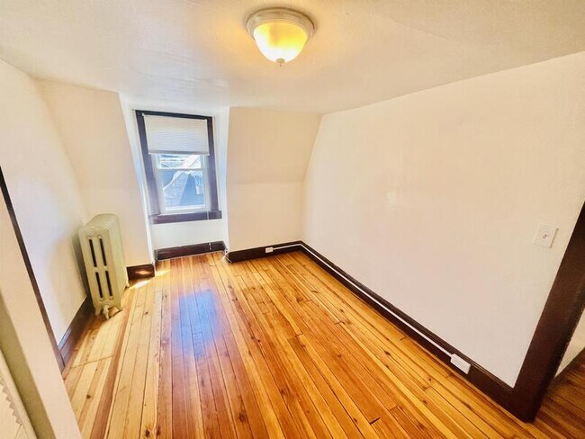 Building Photo - 1523 Spruce St