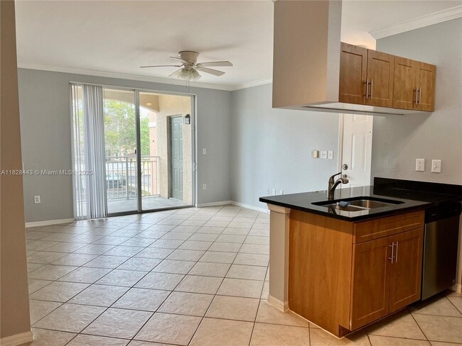 Building Photo - 6565 Emerald Dunes Dr