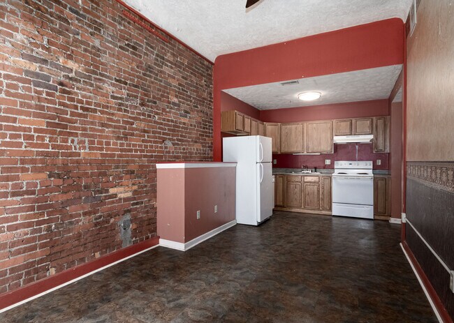 Building Photo - 214 Wall St