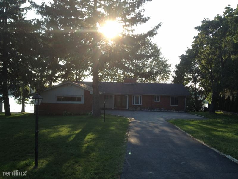 Foto principal - 2270 E Hammond Lake Dr