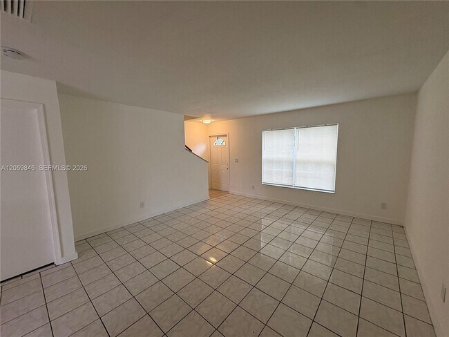 Foto del edificio - 5963 NW 23rd St