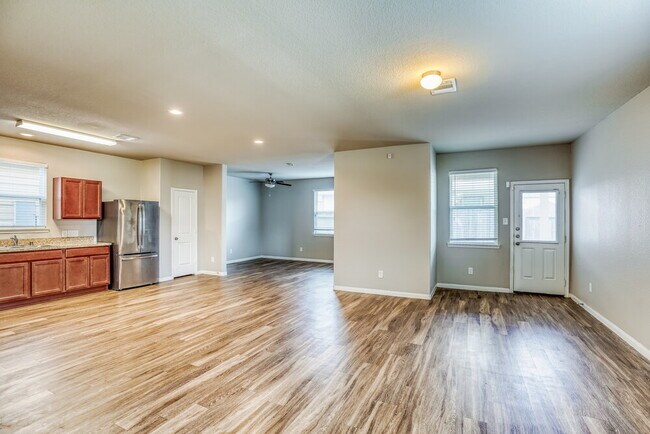 Foto del edificio - 18606 Cooper Ravine Way