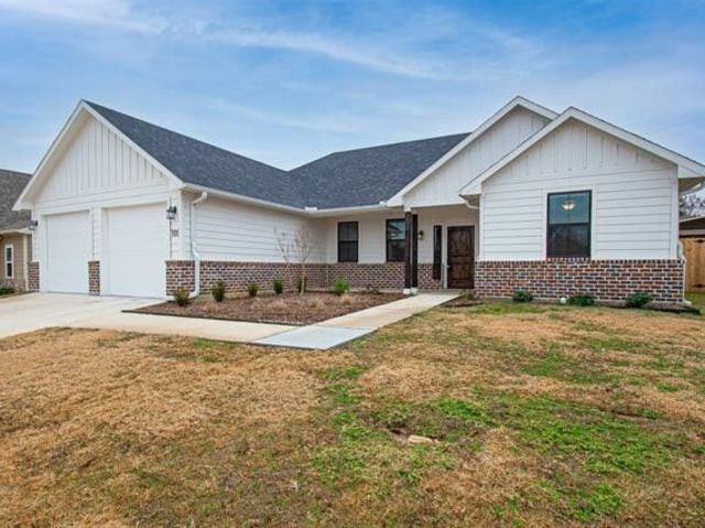 Building Photo - 105 Byrom Ct