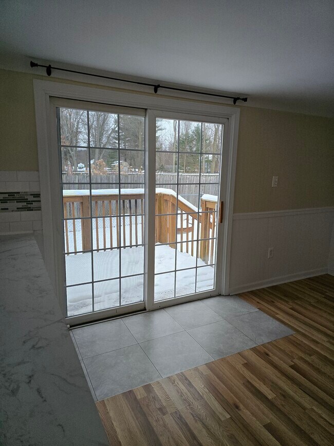 comedor - 4435 Clifford Rd