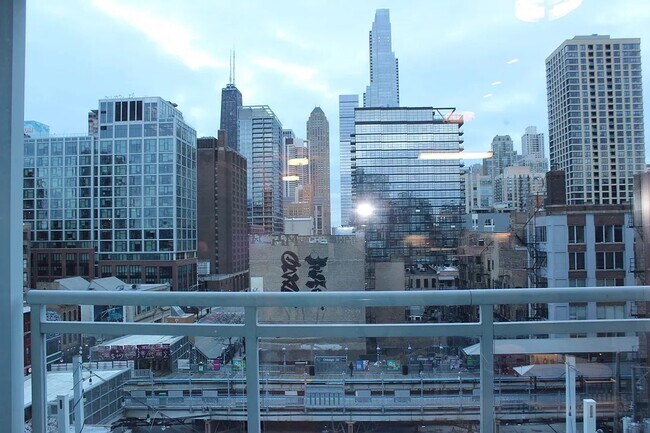 Foto del edificio - 757 N Orleans St