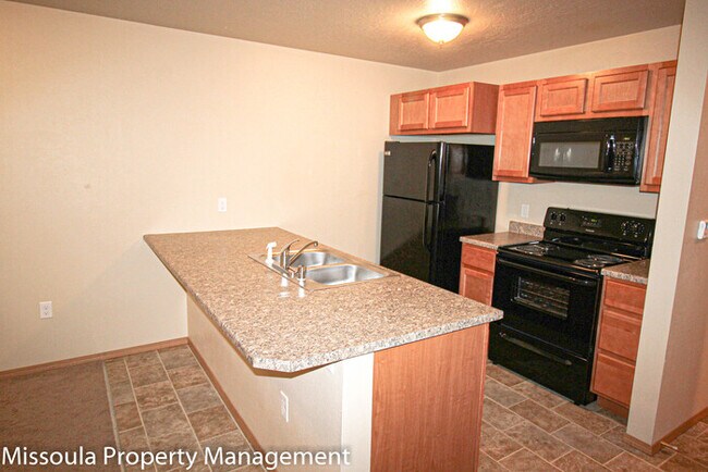 Building Photo - 3840 Oleary St