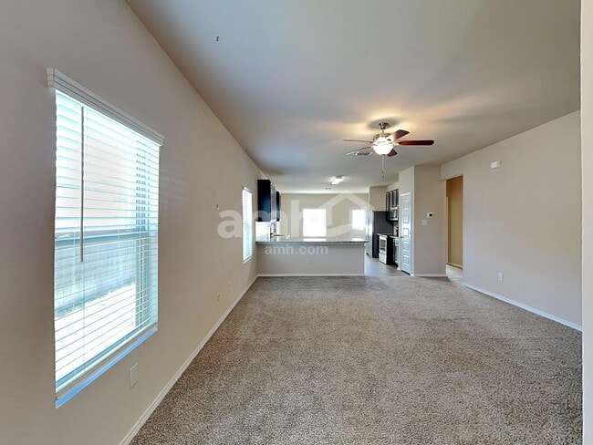 Building Photo - 747 Red Barn Bnd