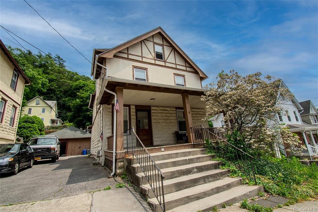Primary Photo - 24 Cleveland St