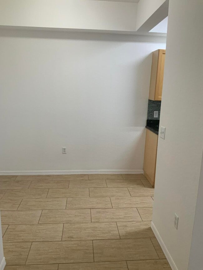 Building Photo - 11011 Legacy Ln