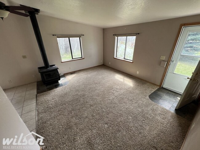 Building Photo - Charming 3BD/2BA Home with WSG Included - ...