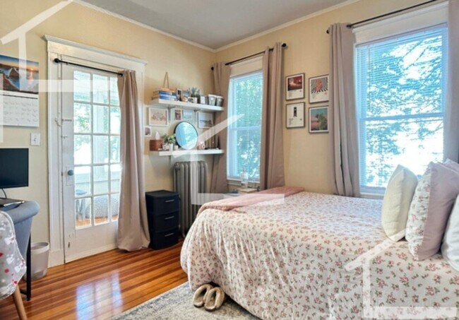 Foto del edificio - 9/1 Renovated 4BR/2BA near Oak Sq, Mass Pi...