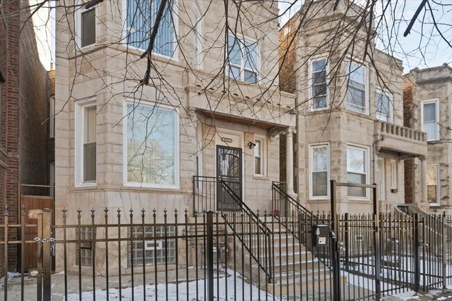 Foto del edificio - 4211 W Gladys Ave