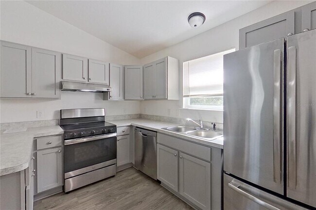 Building Photo - 2852 SW 161st Loop