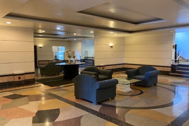 Foto del edificio - 755 Anderson Ave