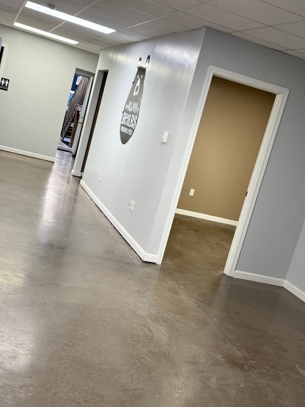 Building Photo - 305 N Jefferson St