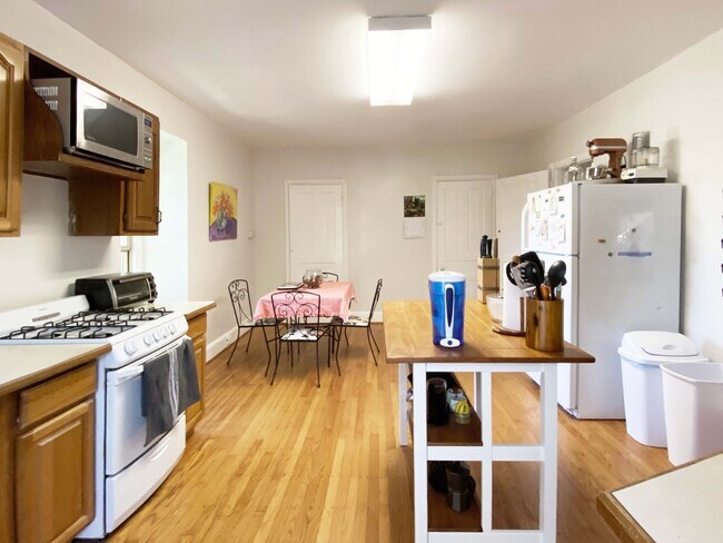 Dining Area - 4603 Springfield Ave