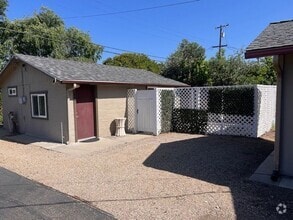 Building Photo - 245 Alisal Rd