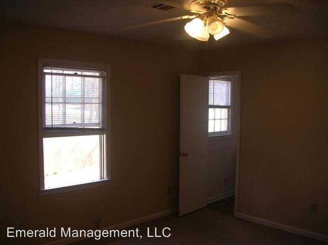 Foto del edificio - 351 Downing St